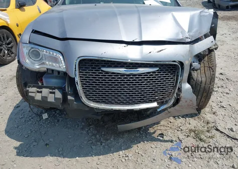 2018 Chrysler 300 Limited из США, поврежденный, VIN 2C3CCAEG1JH193695